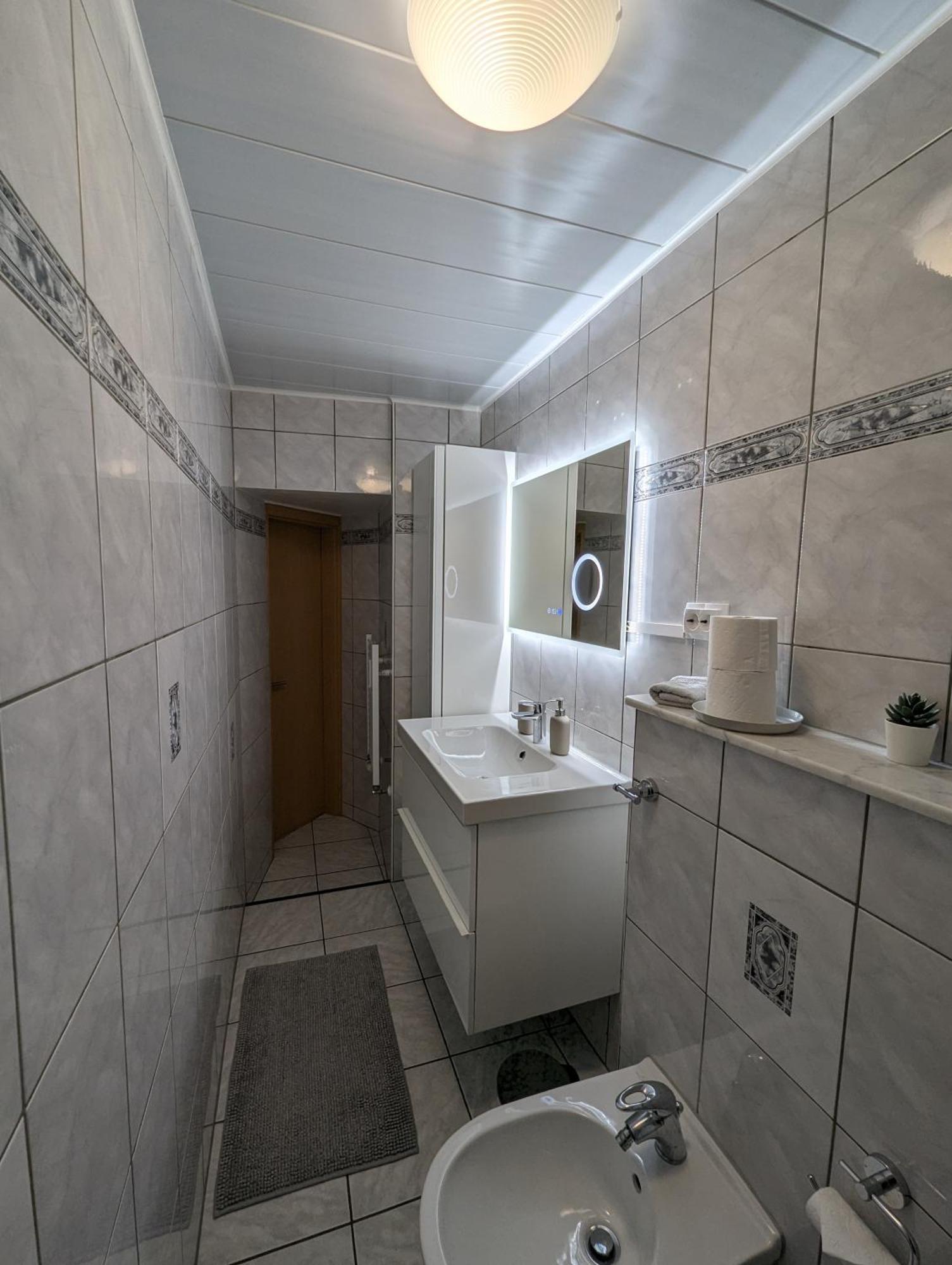 3 Bedroom apartment in the Center of Larochette Buitenkant foto